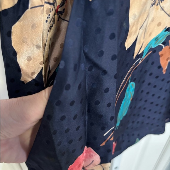 Yumi Kim Navy Floral Top Size Small - Picture 3 of 4